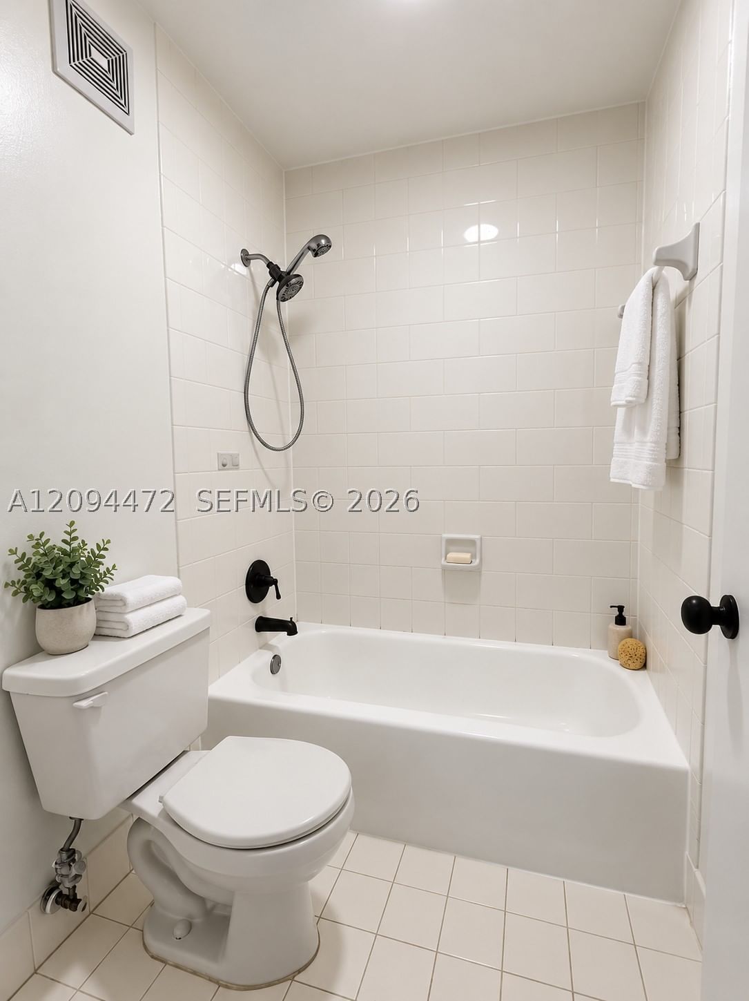 Real estate property located at 12124 Saint Andrews Pl #305, Broward, St Andrews Condo, Miramar, FL