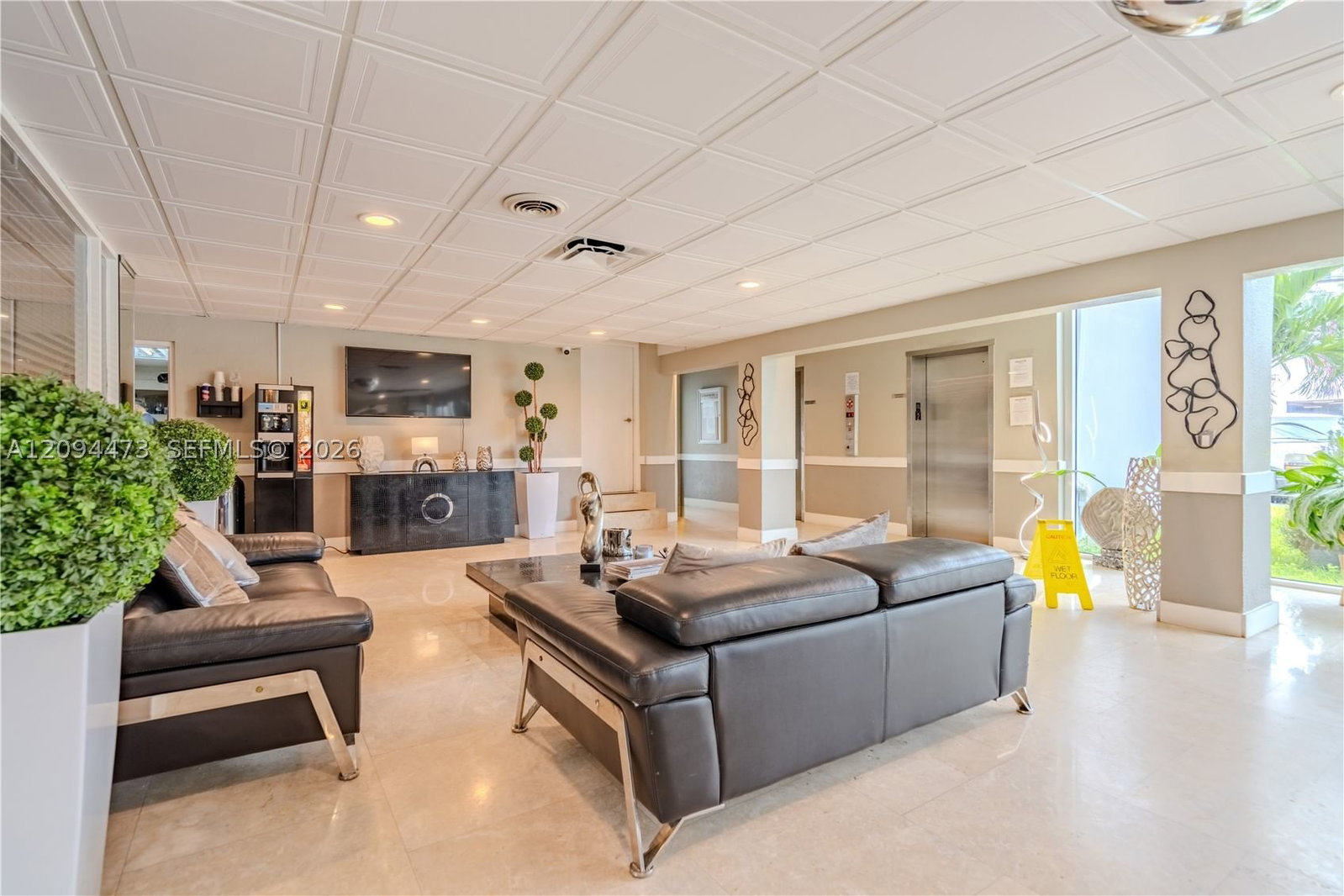 Real estate property located at 7904 West Dr #810, Miami-dade, Bayshore Yacht & Tennis, North Bay Village, FL