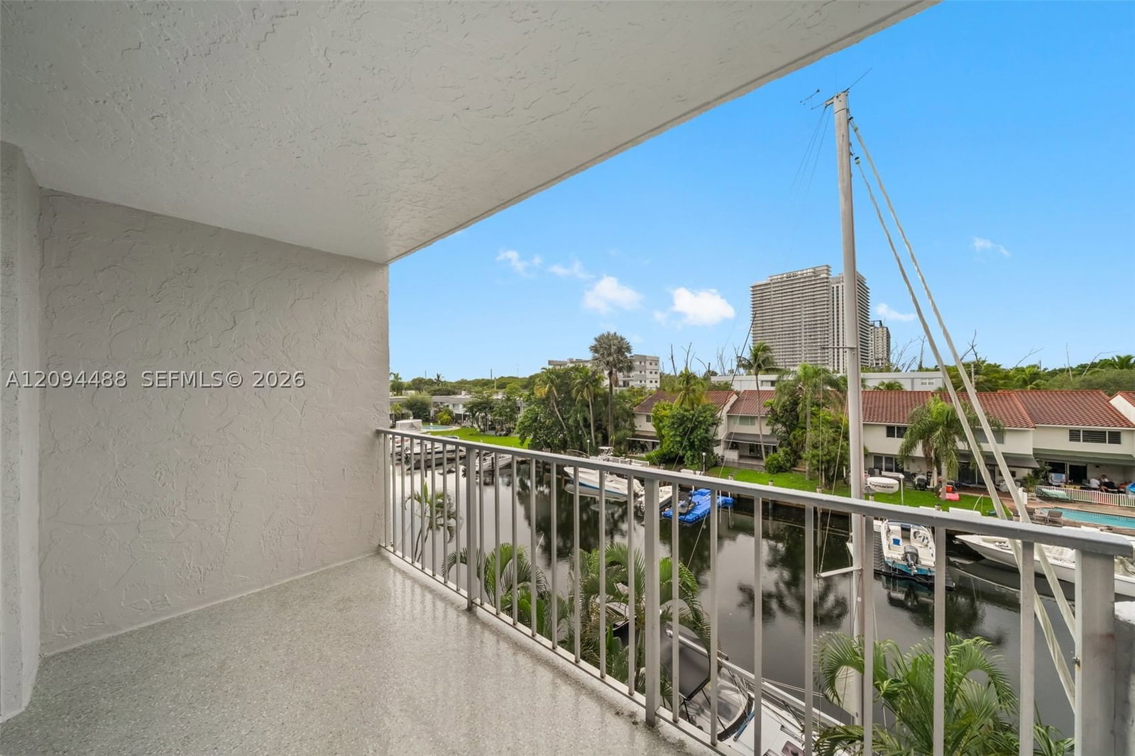 Real estate property located at 16565 26th Ave #4D, Miami-dade, Reef West Condo, North Miami Beach, FL