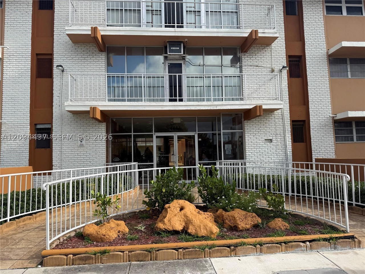 Real estate property located at 3881 Flagler St #315, Miami-dade, 3881 West Flagler Condo, Miami, FL