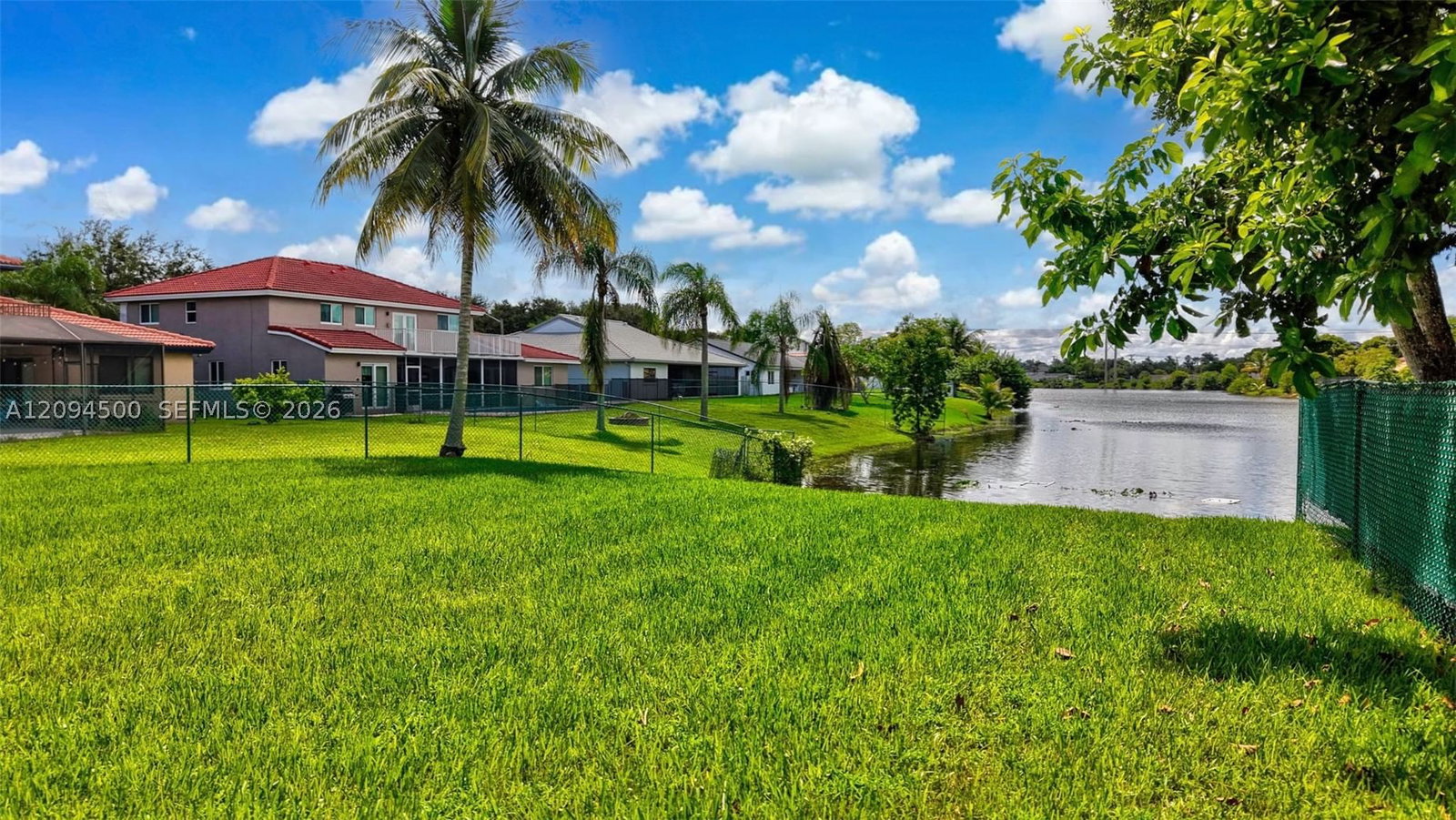 Real estate property located at 15600 Huntridge Rd, Broward, Hawkes Bluff, Davie, FL