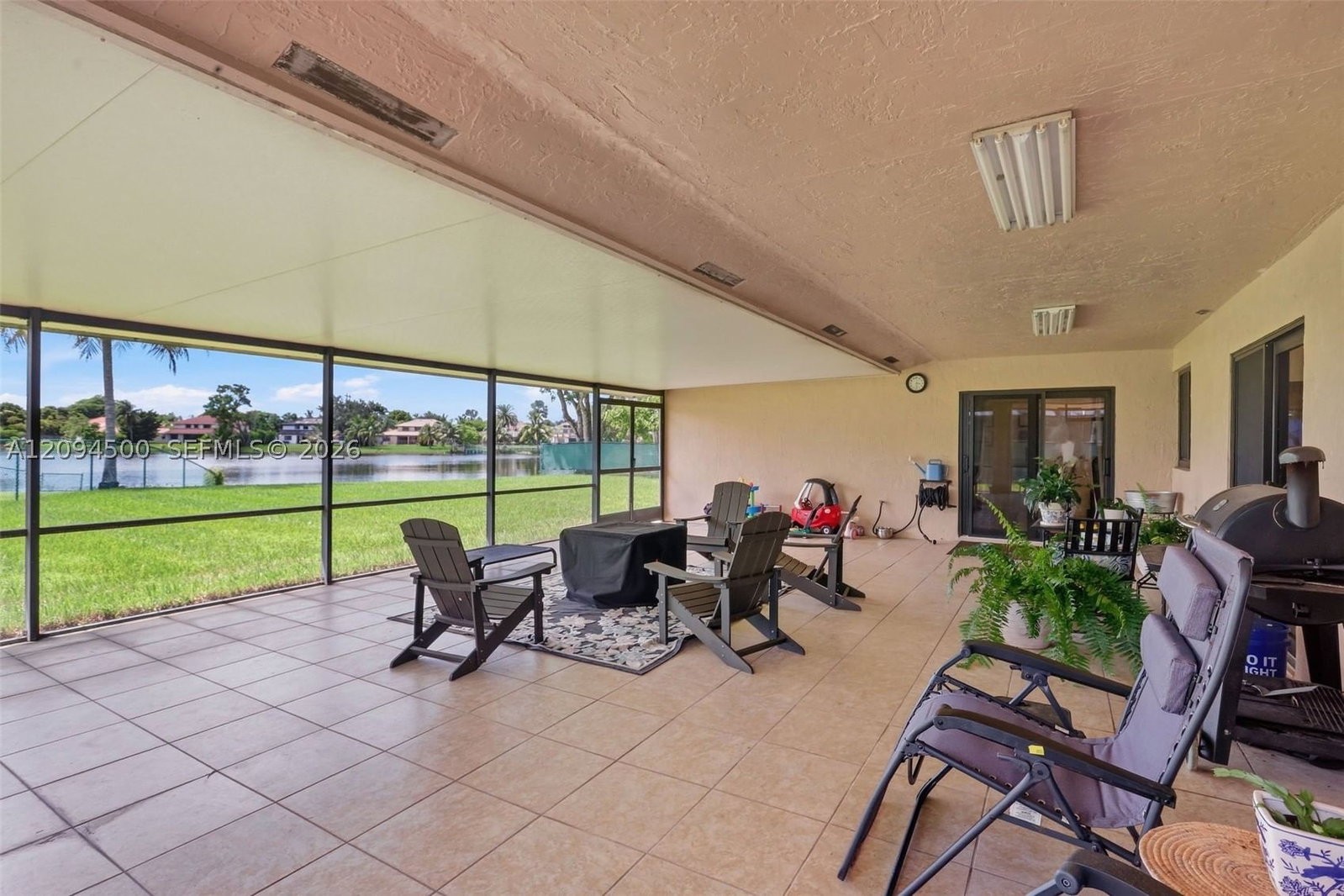 Real estate property located at 15600 Huntridge Rd, Broward, Hawkes Bluff, Davie, FL
