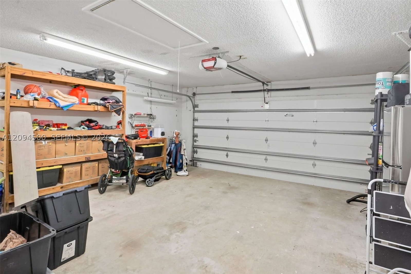 Real estate property located at 15600 Huntridge Rd, Broward, Hawkes Bluff, Davie, FL