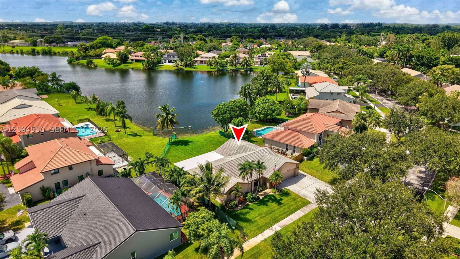 Real estate property located at 15600 Huntridge Rd, Broward, Hawkes Bluff, Davie, FL