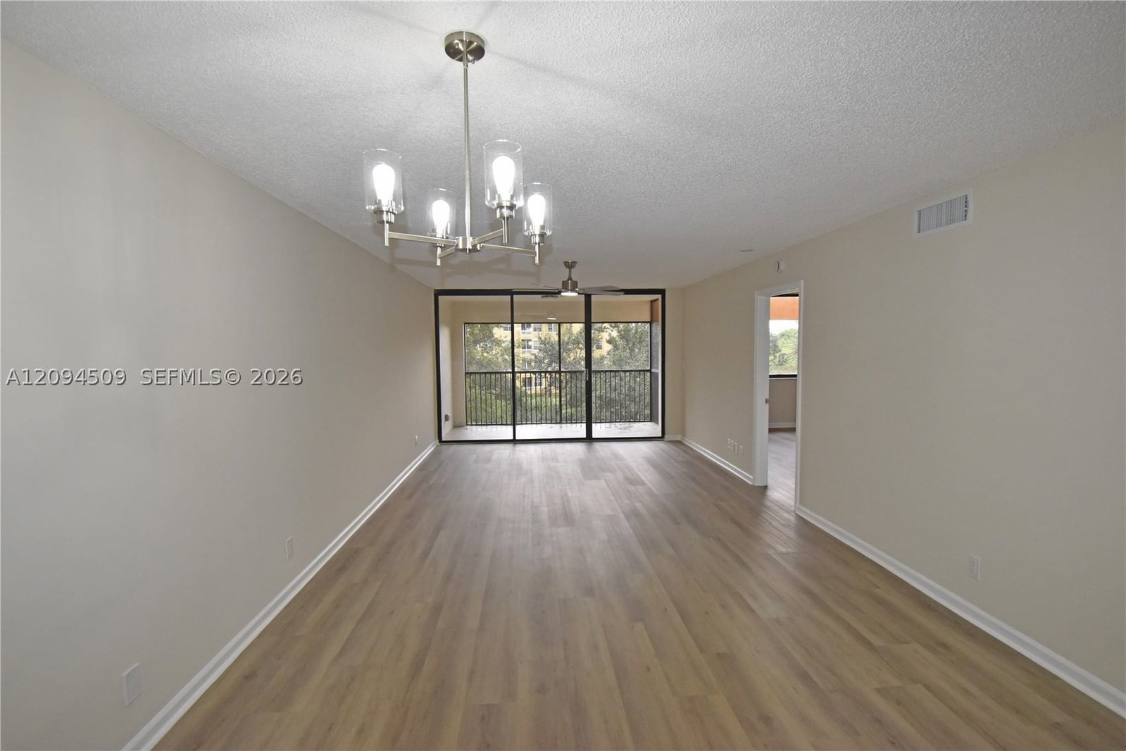 Real estate property located at 8592 Sunrise Blvd #303, Broward, Jacaranda Heights Condo, Plantation, FL
