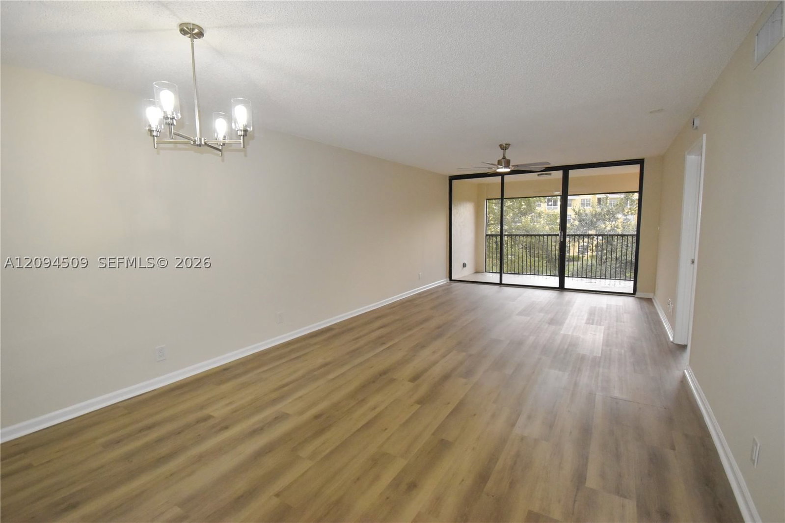 Real estate property located at 8592 Sunrise Blvd #303, Broward, Jacaranda Heights Condo, Plantation, FL
