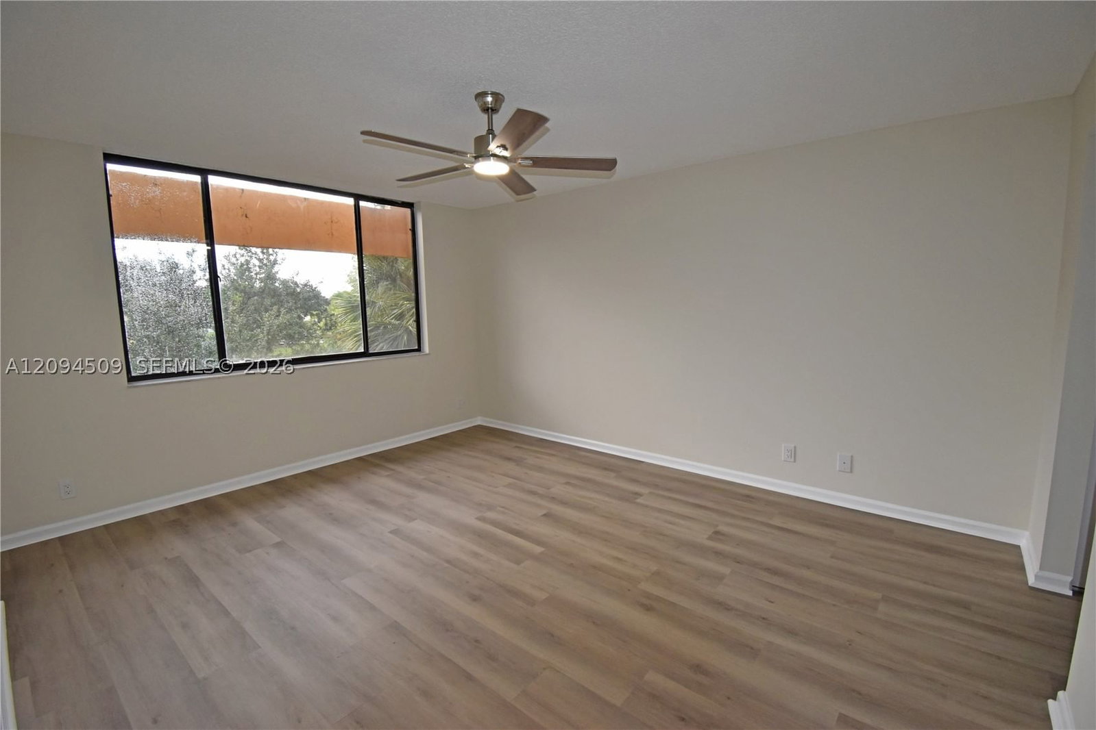 Real estate property located at 8592 Sunrise Blvd #303, Broward, Jacaranda Heights Condo, Plantation, FL