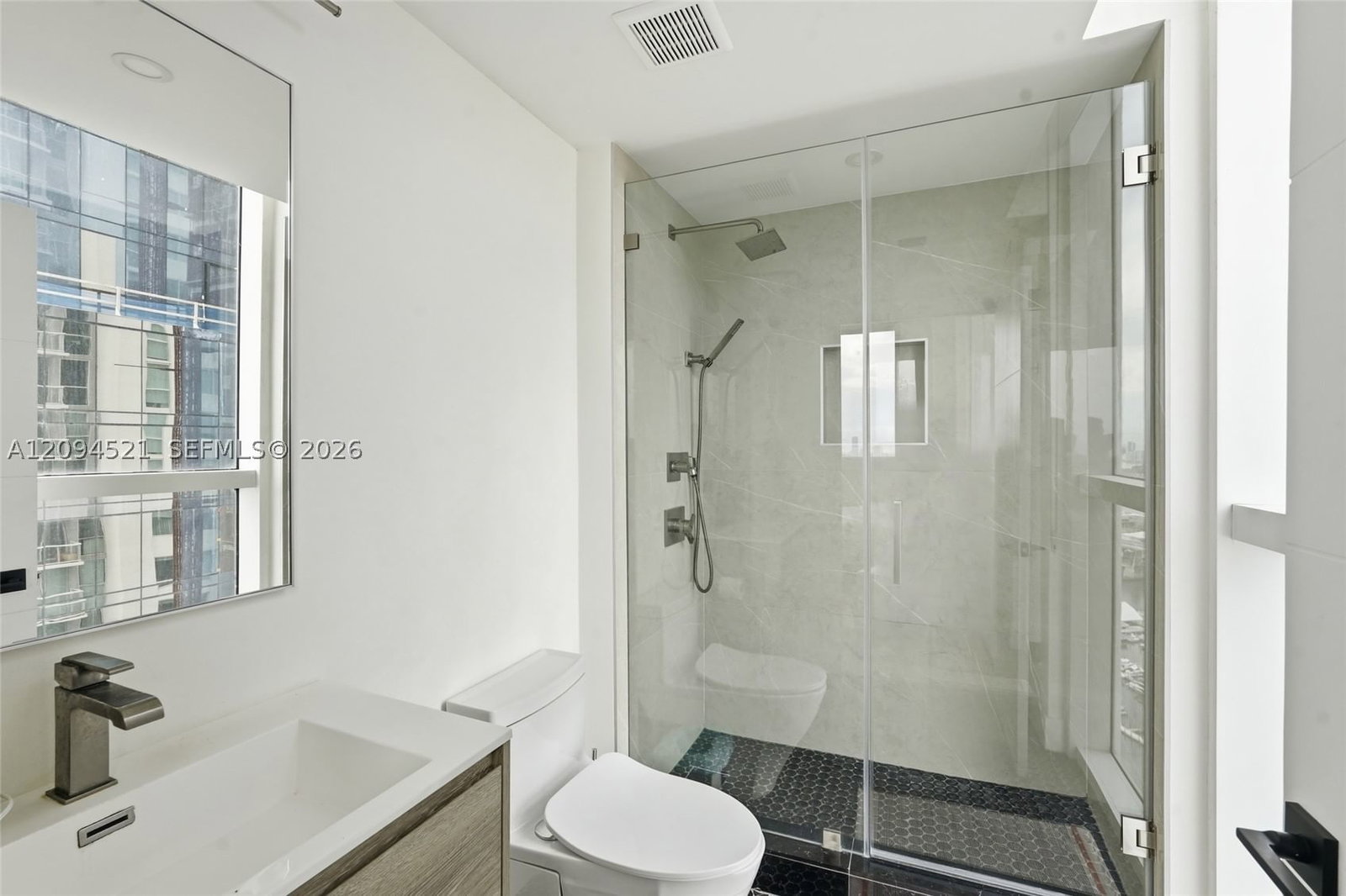 Real estate property located at 244 Biscayne Blvd #4103, Miami-dade, Vizcayne North Condo, Miami, FL