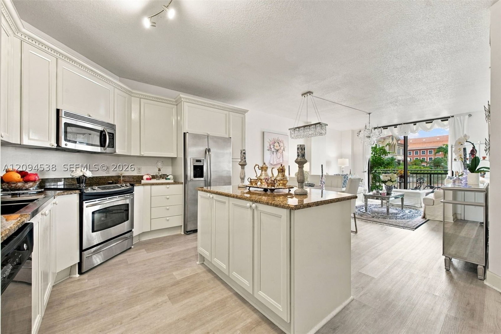 Real estate property located at 55 Merrick Way #520, Miami-dade, 55 Merrick Condo, Coral Gables, FL