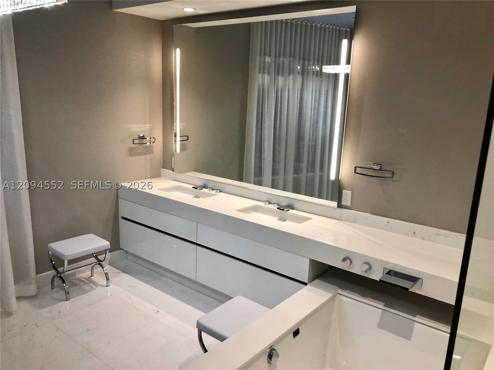 Real estate property located at 18555 Collins Ave #2903, Miami-dade, 18555 Collins Avenue Condo, Sunny Isles Beach, FL