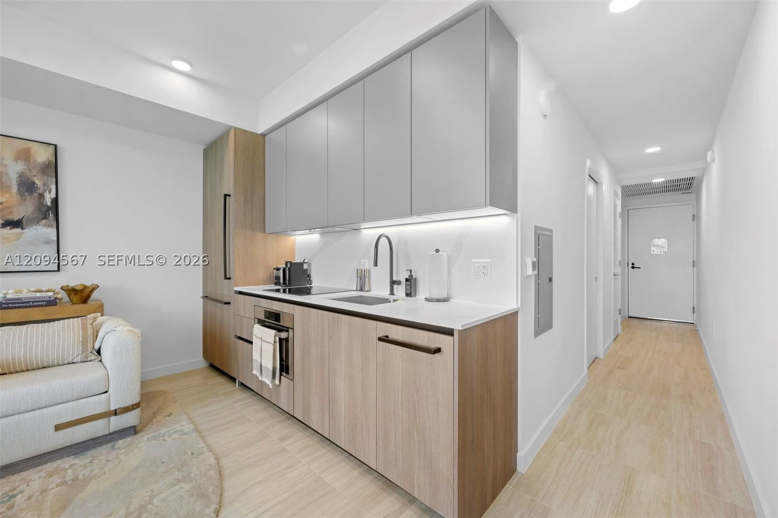 Real estate property located at 580 72nd St #611, Miami-dade, 580 72nd Street Condo, Miami Beach, FL
