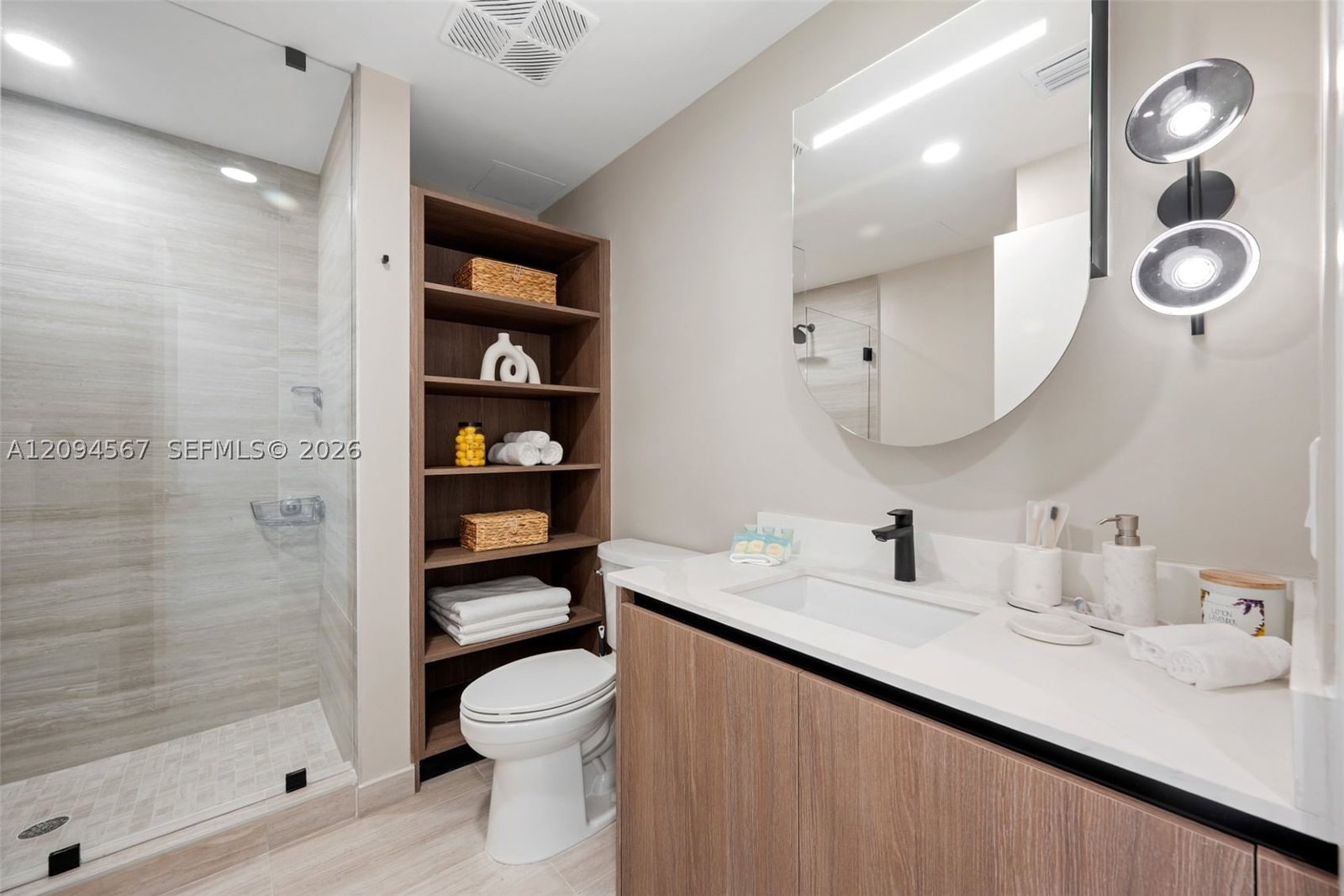 Real estate property located at 580 72nd St #611, Miami-dade, 580 72nd Street Condo, Miami Beach, FL