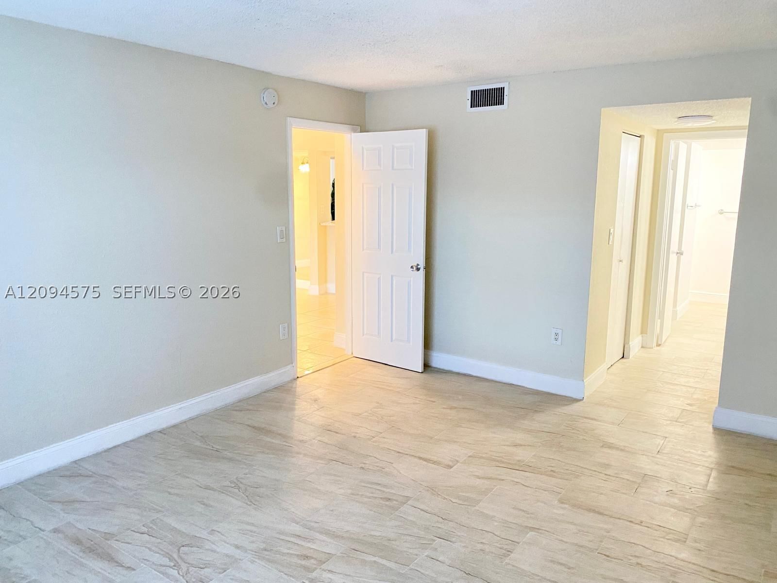 Real estate property located at 4205 University Dr #212, Broward, Springcrest Condo, Sunrise, FL
