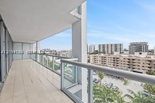 Real estate property located at 6799 Collins Ave #606, Miami-dade, South Carillon Beach Cond, Miami Beach, FL