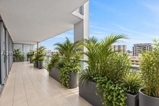 Real estate property located at 6799 Collins Ave #606, Miami-dade, South Carillon Beach Cond, Miami Beach, FL