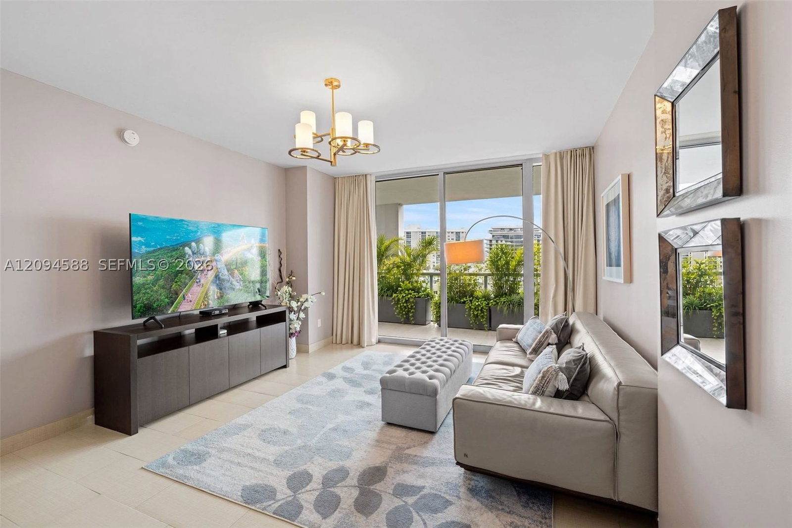 Real estate property located at 6799 Collins Ave #606, Miami-dade, South Carillon Beach Cond, Miami Beach, FL