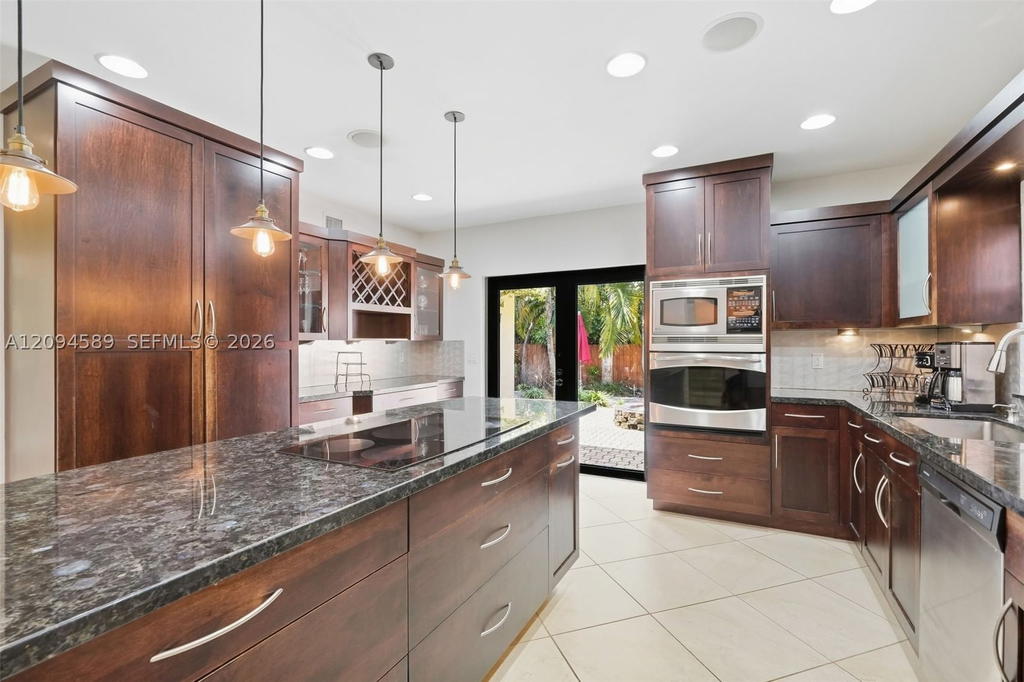 Real estate property located at 521 Victoria Park Rd, Broward, Victoria Park Corr Amen P, Fort Lauderdale, FL