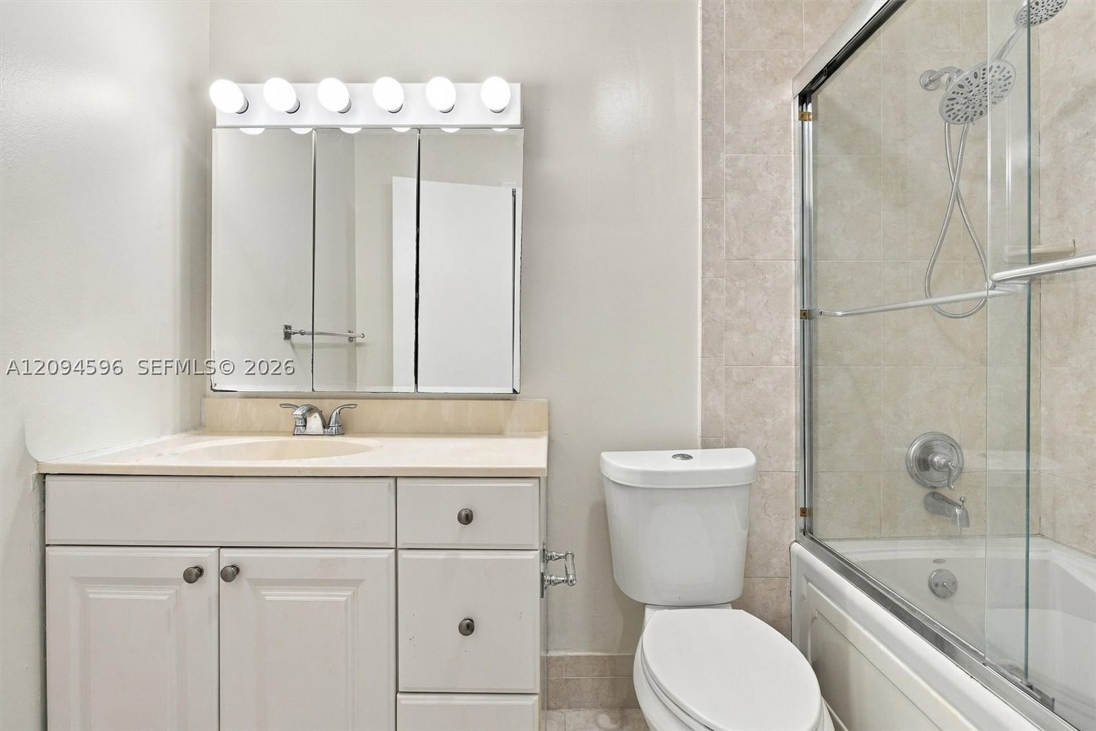 Real estate property located at 9670 Fontainebleau Blvd #19, Miami-dade, 9670 Golfview Villas Cond, Miami, FL