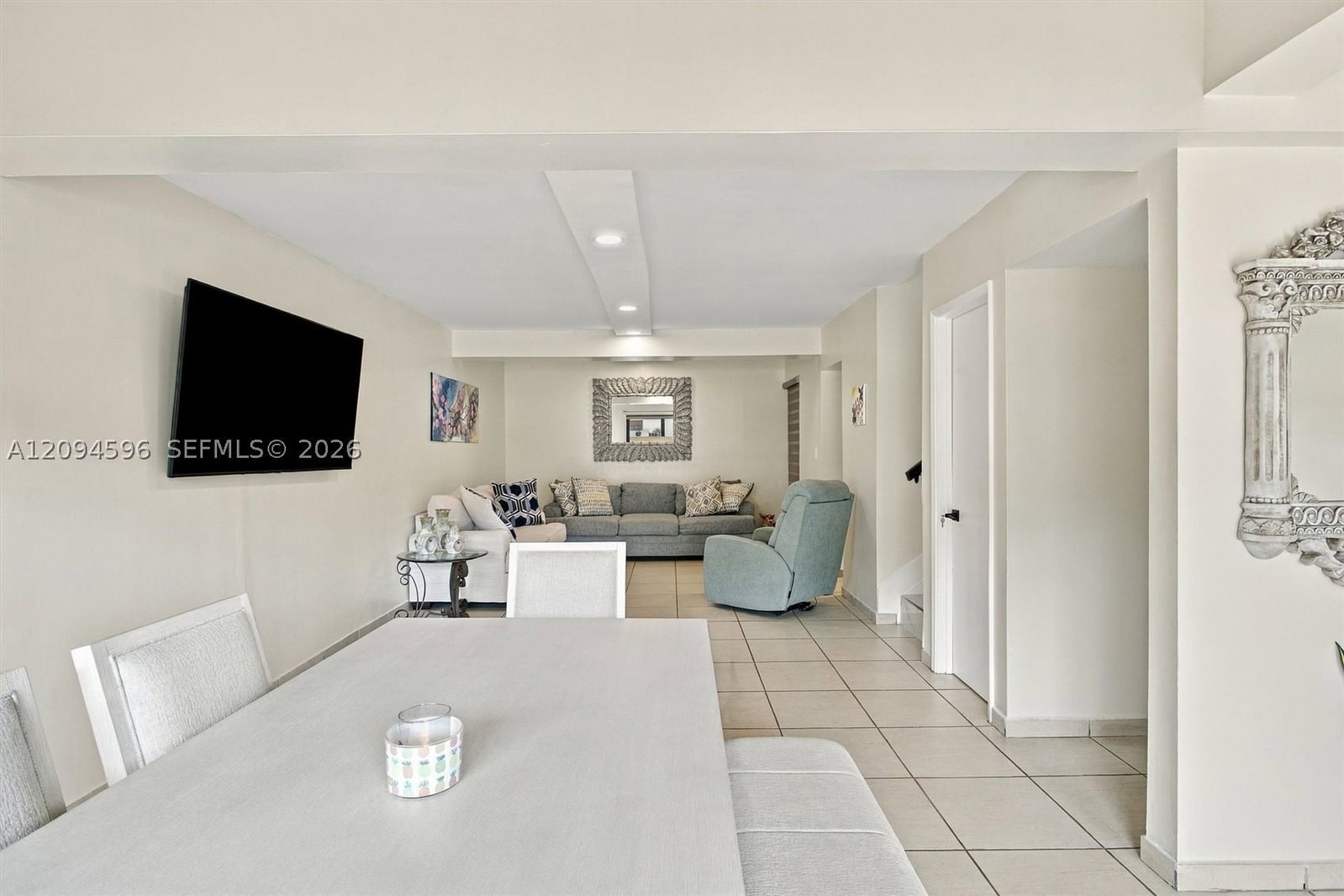 Real estate property located at 9670 Fontainebleau Blvd #19, Miami-dade, 9670 Golfview Villas Cond, Miami, FL