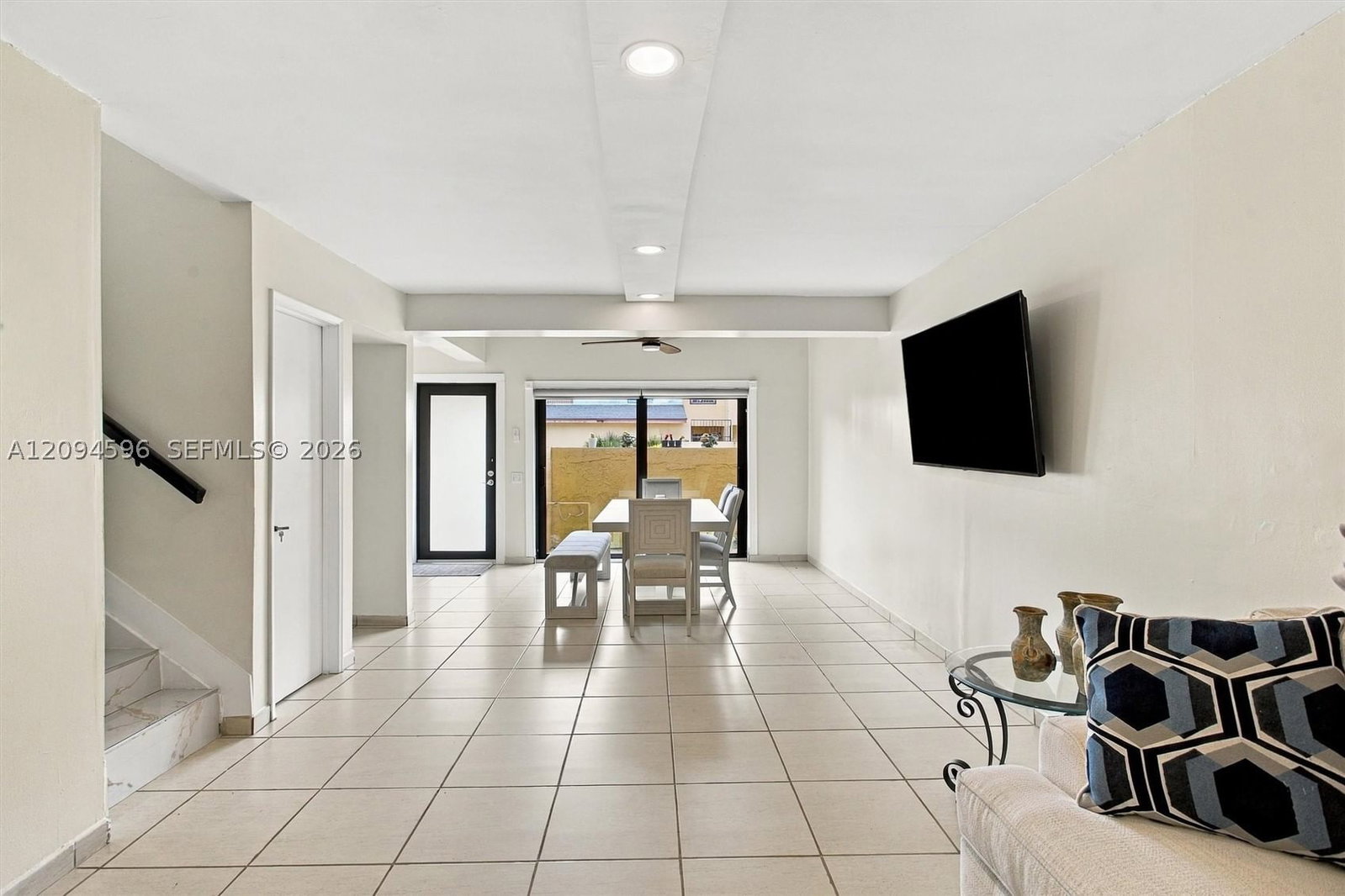 Real estate property located at 9670 Fontainebleau Blvd #19, Miami-dade, 9670 Golfview Villas Cond, Miami, FL
