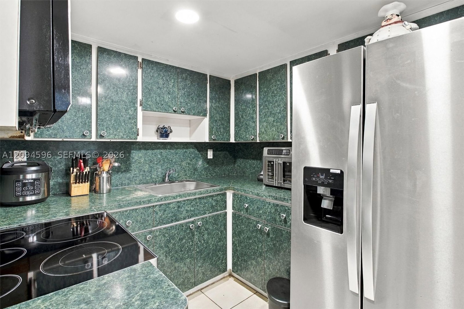 Real estate property located at 9670 Fontainebleau Blvd #19, Miami-dade, 9670 Golfview Villas Cond, Miami, FL