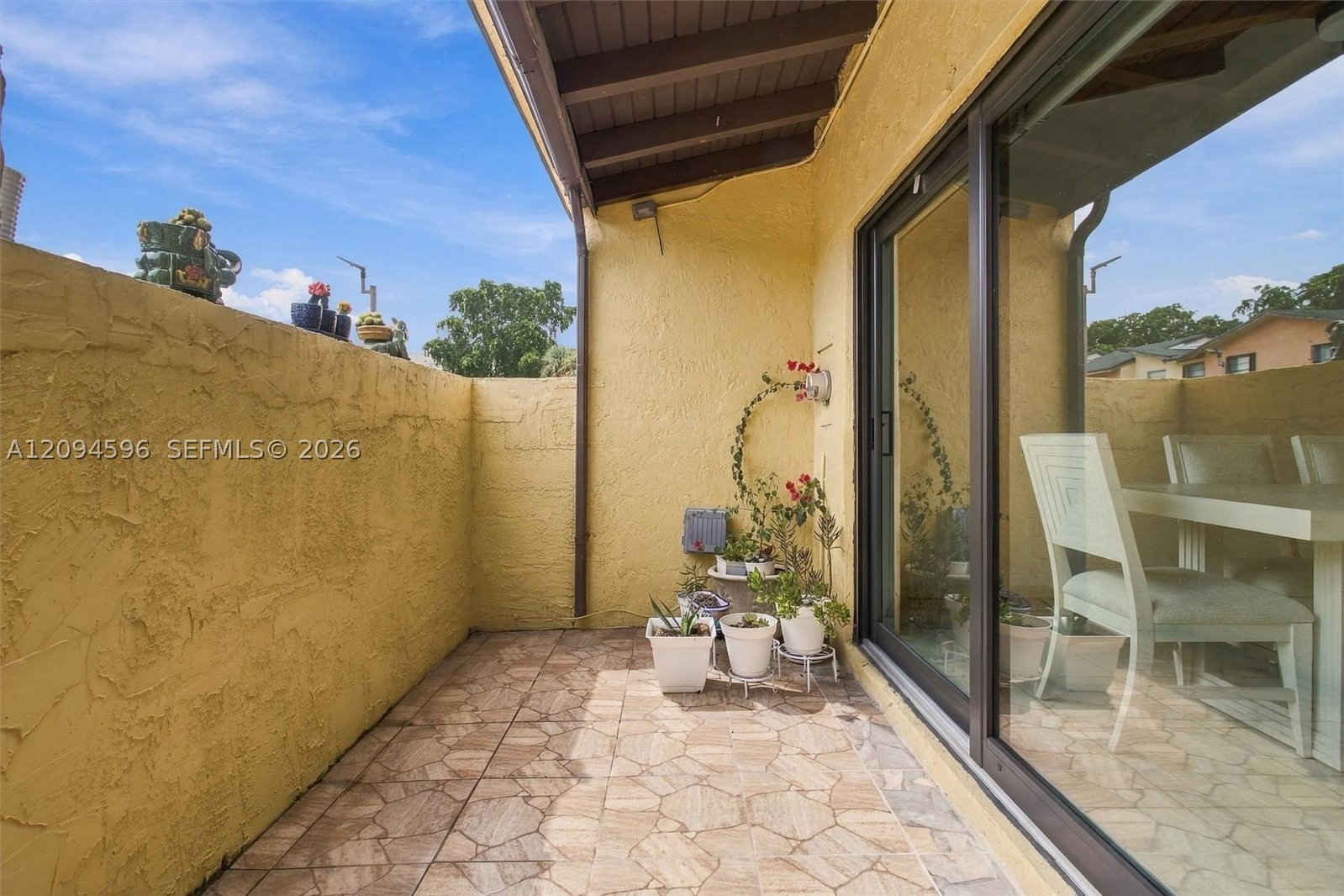 Real estate property located at 9670 Fontainebleau Blvd #19, Miami-dade, 9670 Golfview Villas Cond, Miami, FL