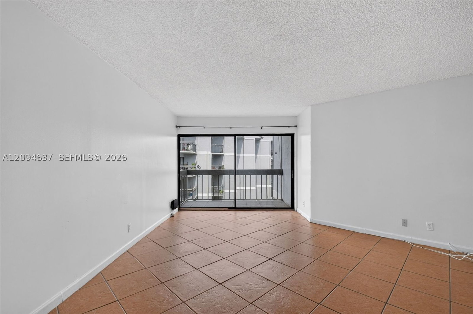 Real estate property located at 1880 Congress Ave #301, Palm Beach, Presidential Golfview Con, West Palm Beach, FL