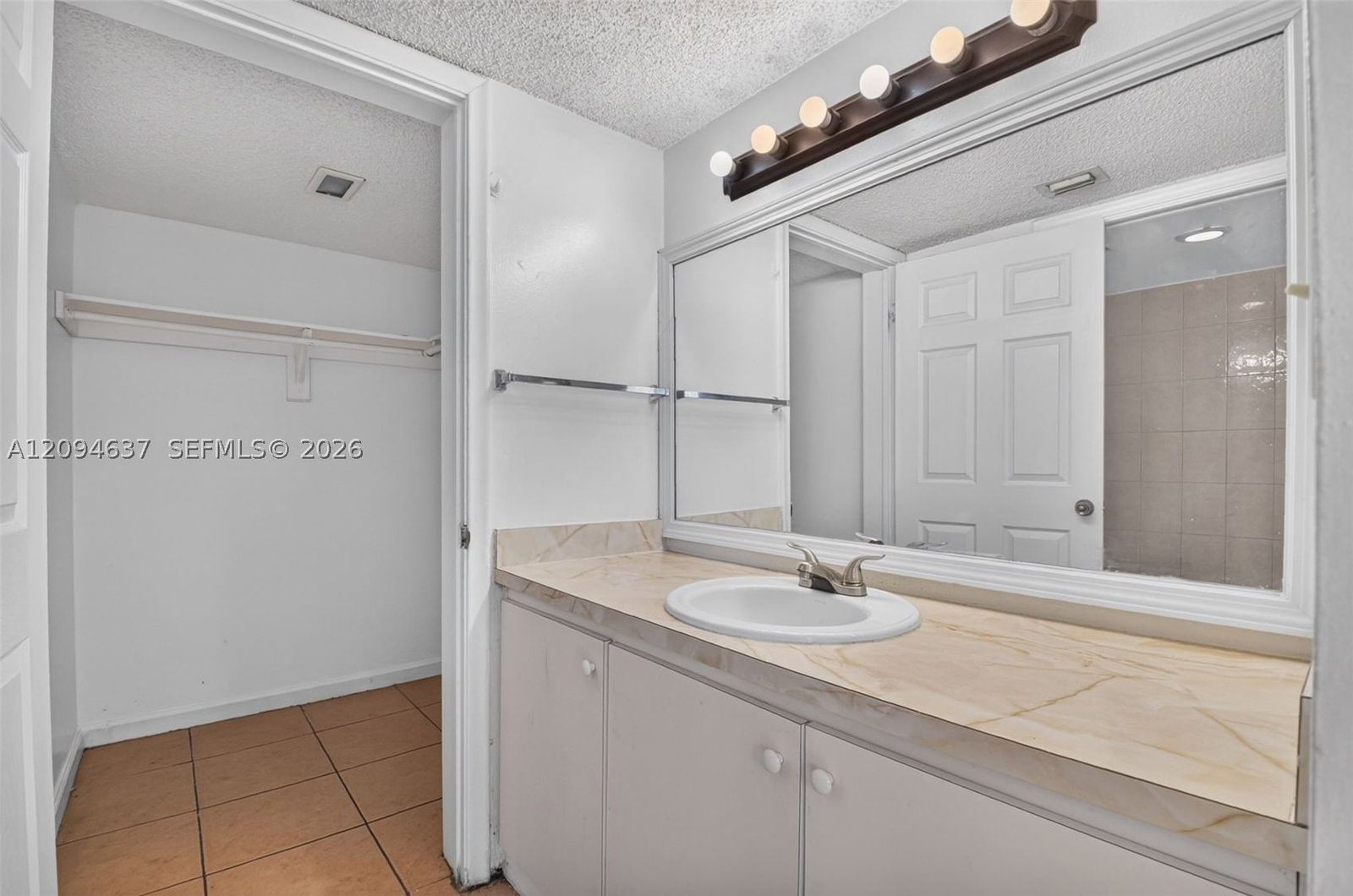 Real estate property located at 1880 Congress Ave #301, Palm Beach, Presidential Golfview Con, West Palm Beach, FL