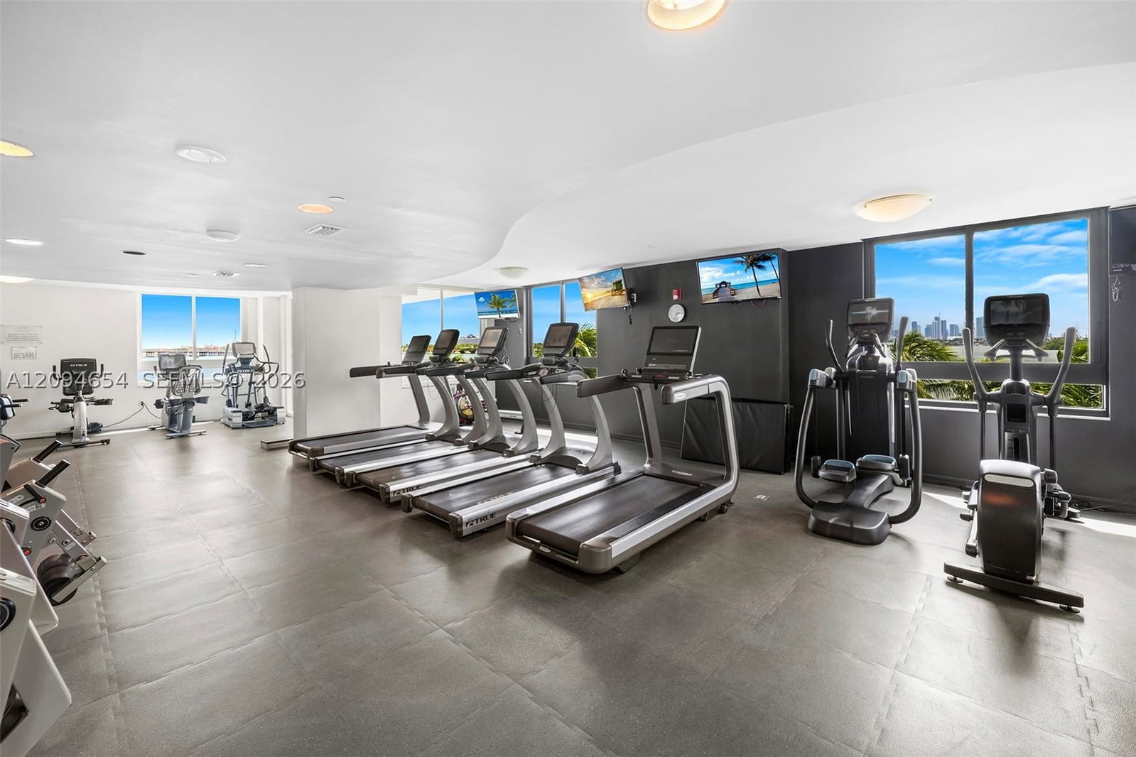 Real estate property located at 1330 West Ave #1506, Miami-dade, The Waverly At South Beac, Miami Beach, FL