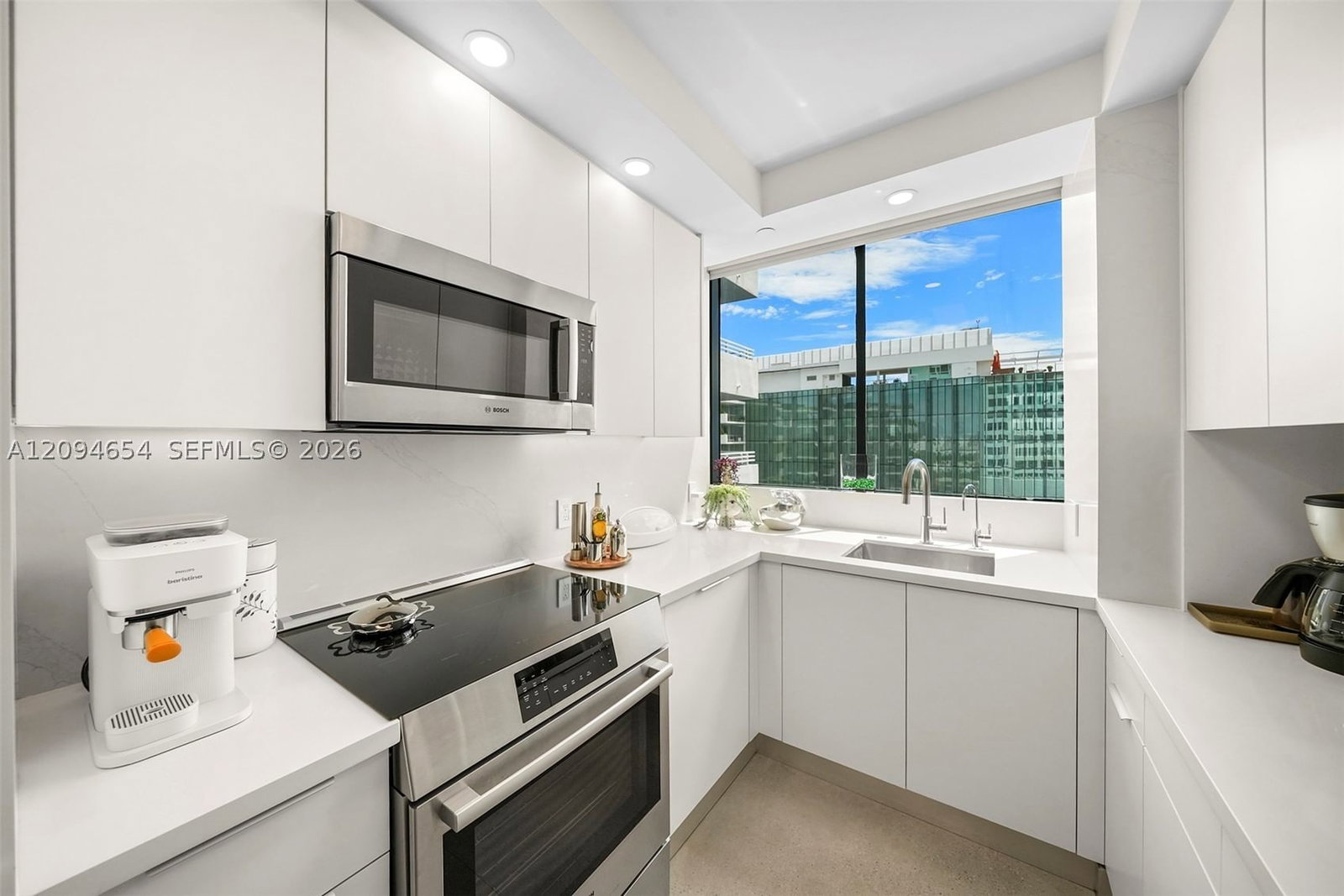 Real estate property located at 1330 West Ave #1506, Miami-dade, The Waverly At South Beac, Miami Beach, FL