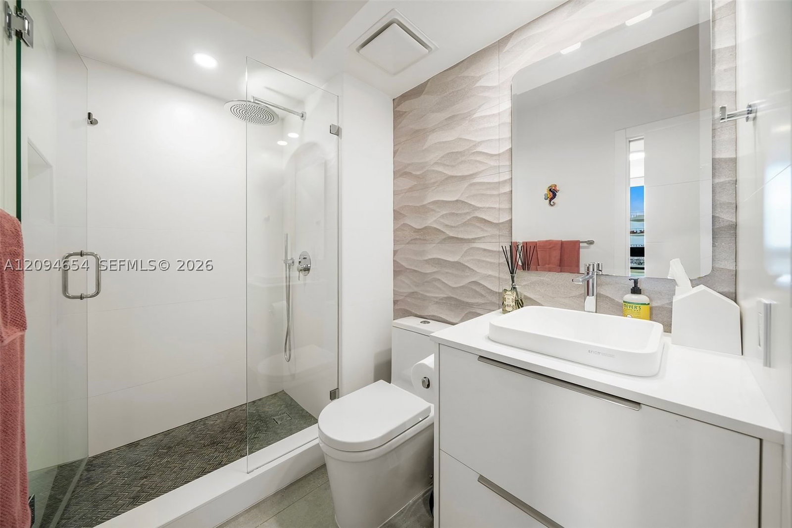 Real estate property located at 1330 West Ave #1506, Miami-dade, The Waverly At South Beac, Miami Beach, FL