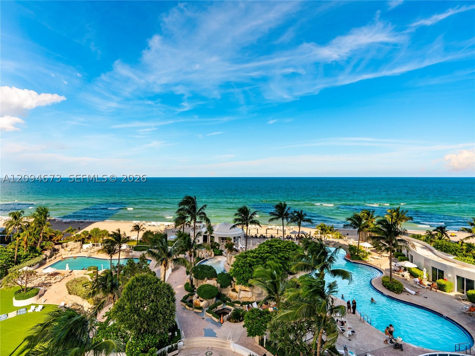 Real estate property located at 18001 Collins Ave #606, Miami-dade, Trump International Sones, Sunny Isles Beach, FL