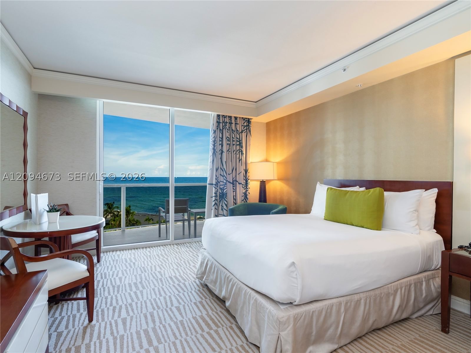 Real estate property located at 18001 Collins Ave #606, Miami-dade, Trump International Sones, Sunny Isles Beach, FL