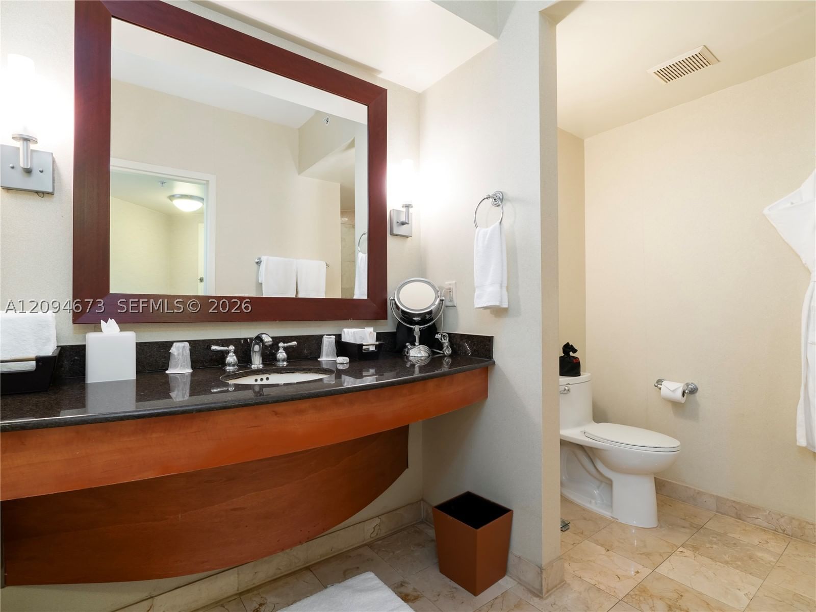 Real estate property located at 18001 Collins Ave #606, Miami-dade, Trump International Sones, Sunny Isles Beach, FL