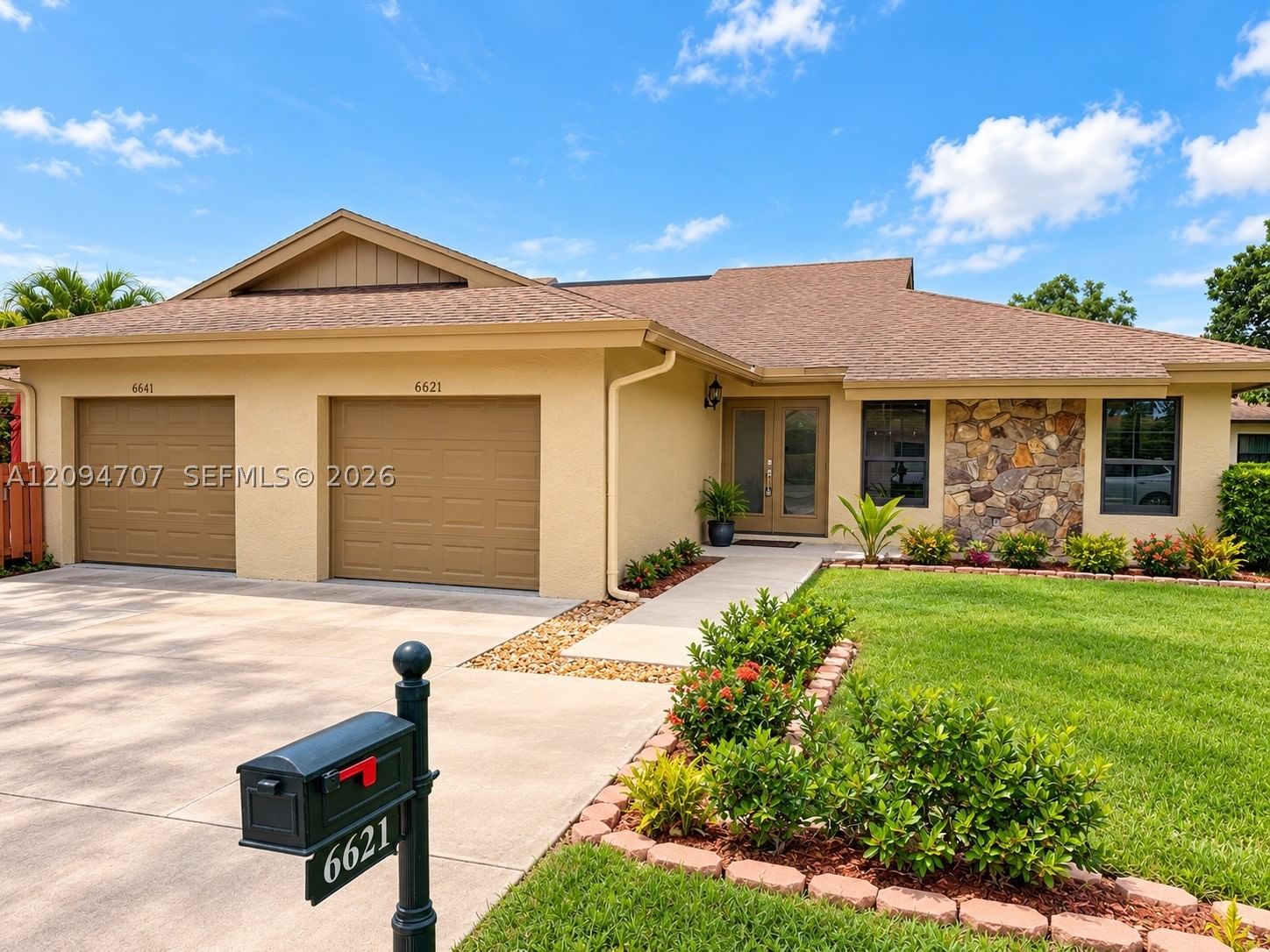 Real estate property located at 6621 4th Ct, Broward, Polynesian Villas, Plantation, FL