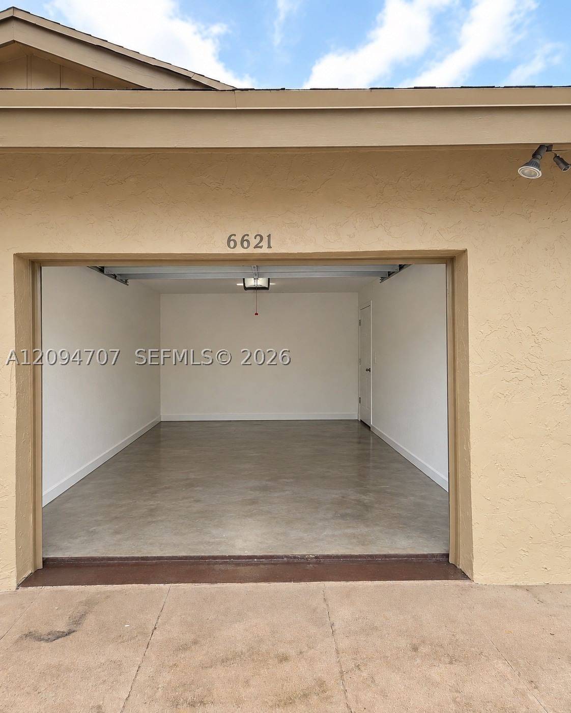 Real estate property located at 6621 4th Ct, Broward, Polynesian Villas, Plantation, FL