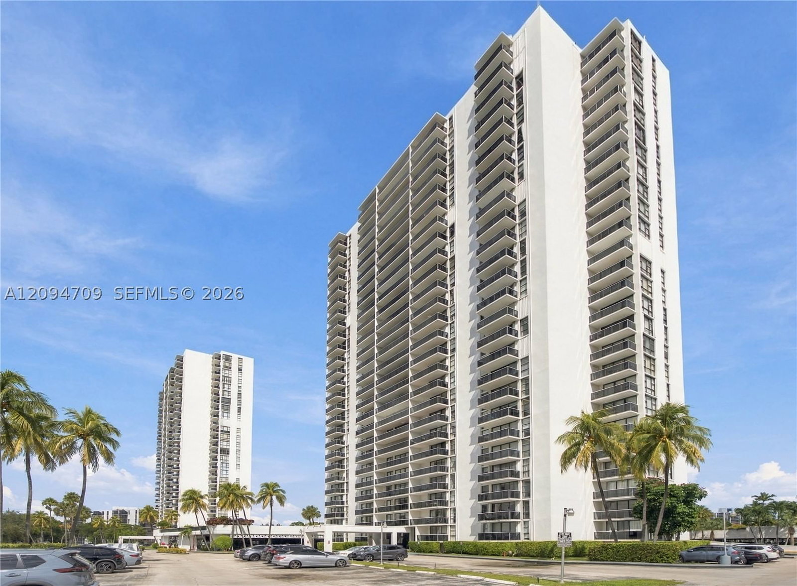 Real estate property located at 3675 Country Club Dr #204, Miami-dade, Aventura-eldorado Condo, Aventura, FL