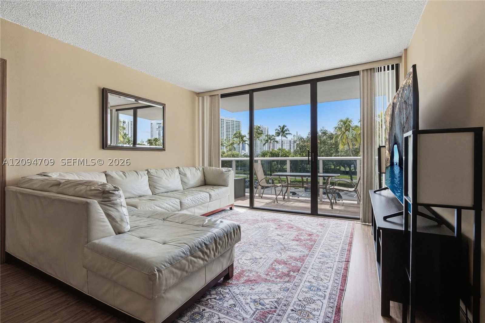 Real estate property located at 3675 Country Club Dr #204, Miami-dade, Aventura-eldorado Condo, Aventura, FL