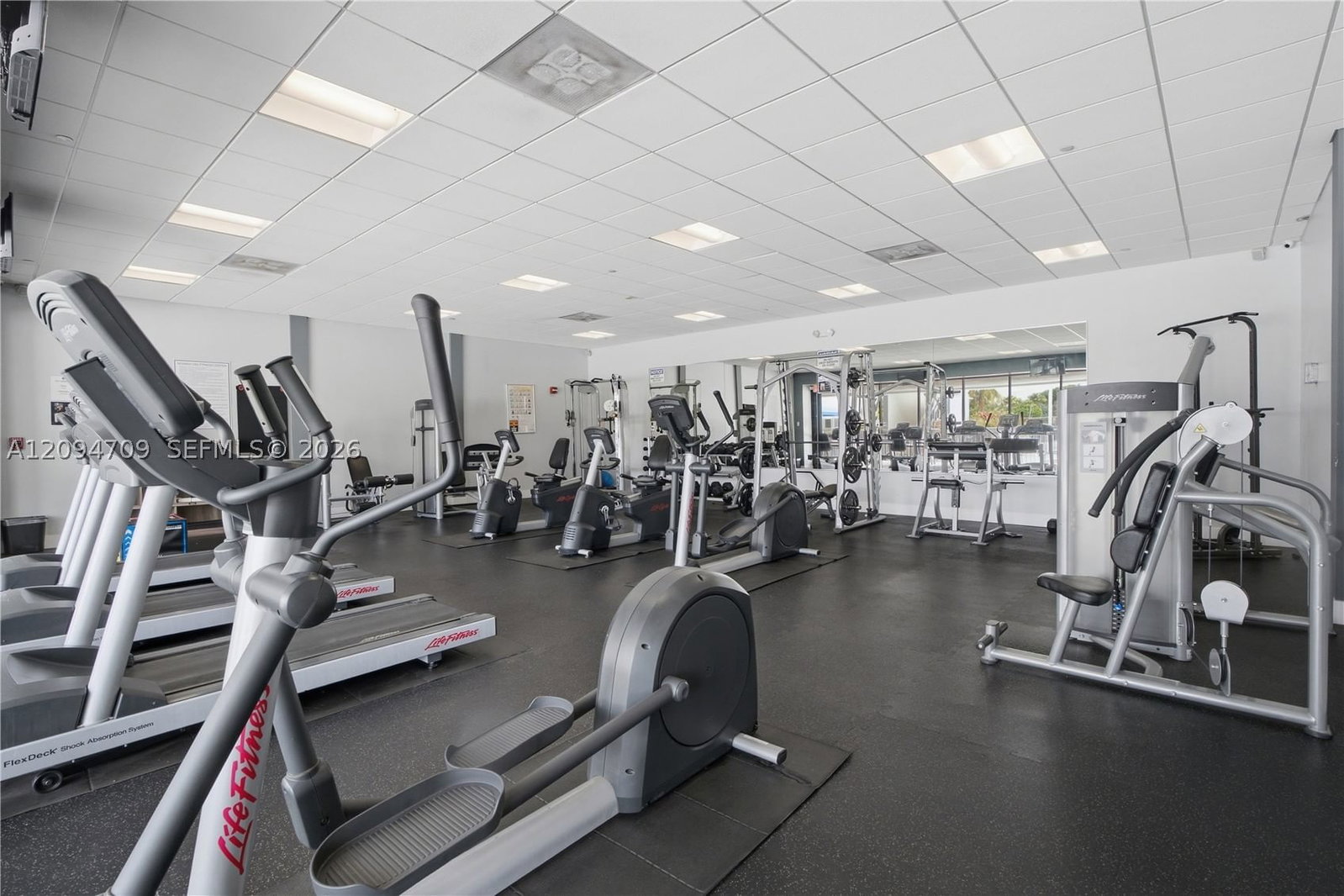 Real estate property located at 3675 Country Club Dr #204, Miami-dade, Aventura-eldorado Condo, Aventura, FL