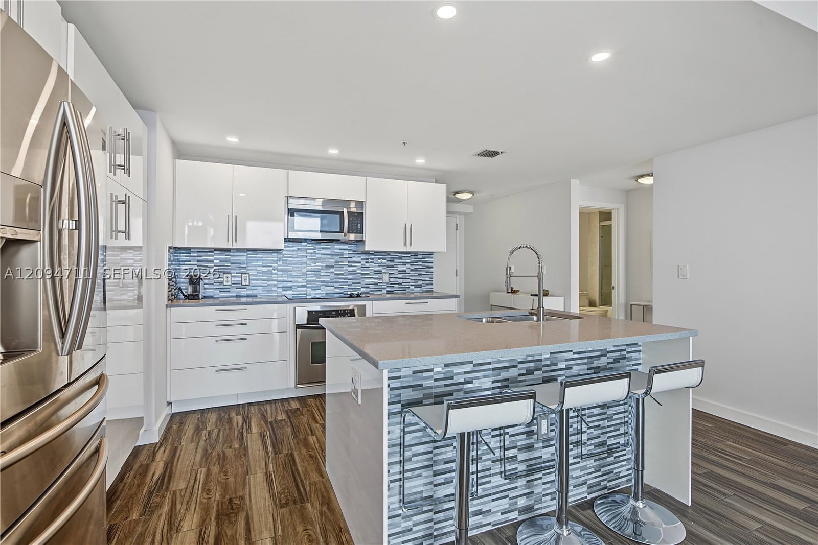 Real estate property located at 1900 Bayshore Dr #3604, Miami-dade, Quantum On The Bay Condo, Miami, FL
