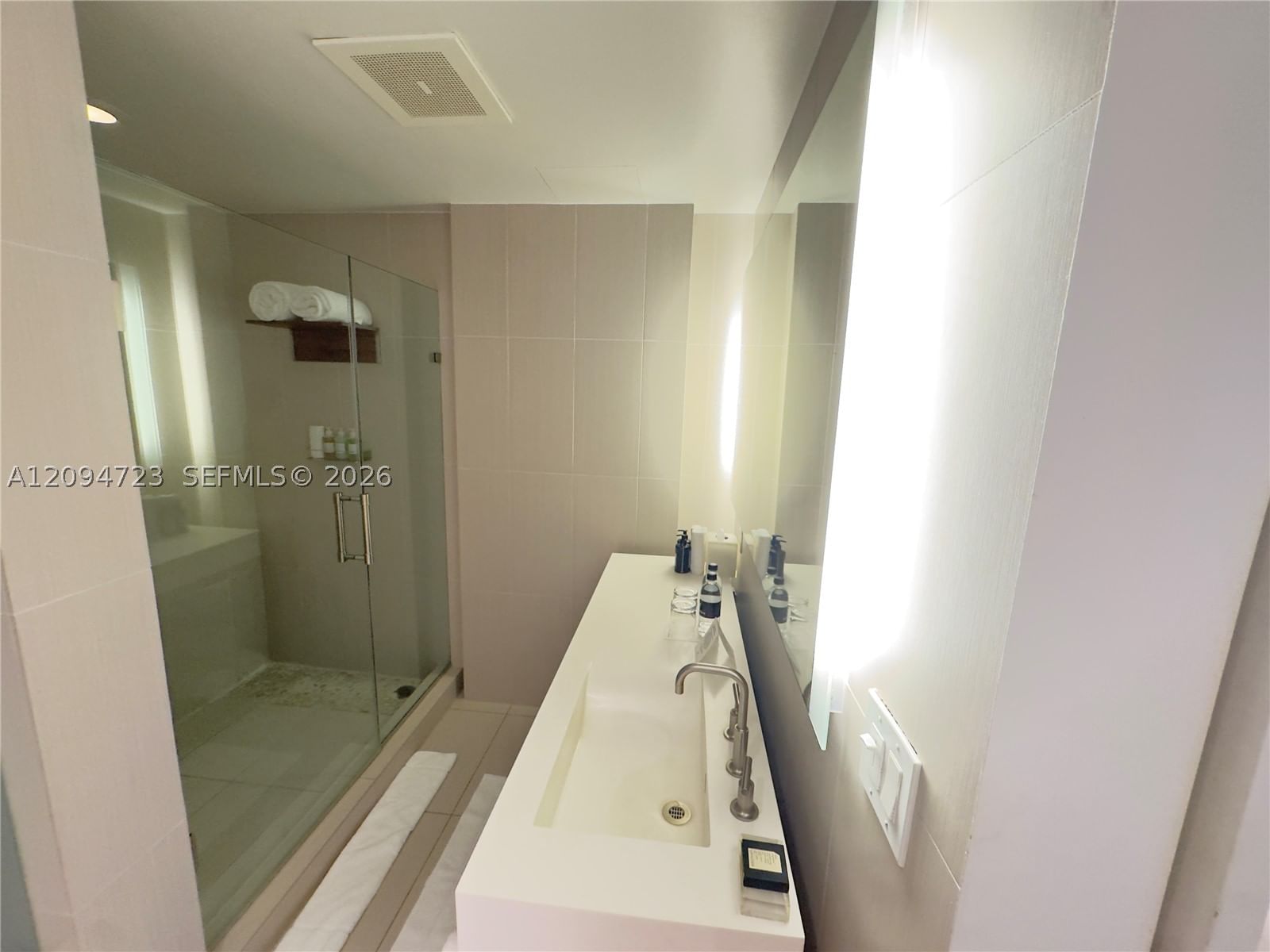 Real estate property located at 3101 Bayshore Dr #2202, Broward, Fort Lauderdale Residence, Fort Lauderdale, FL