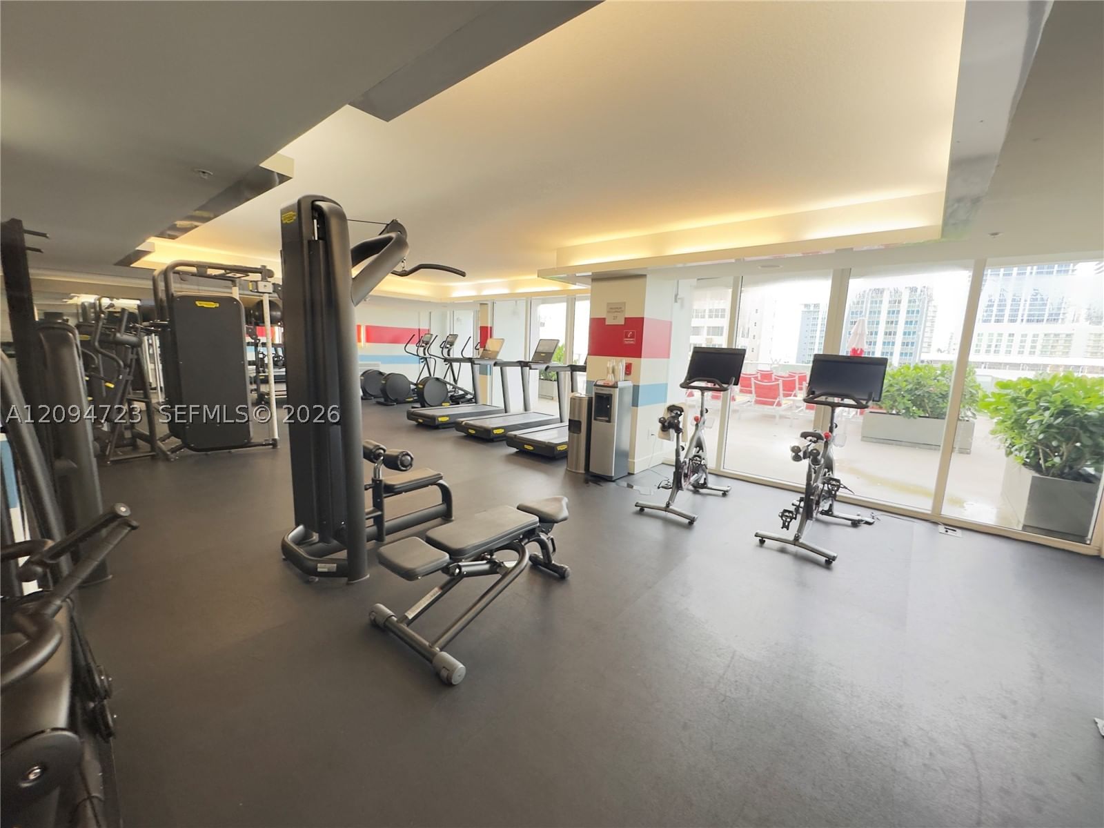 Real estate property located at 3101 Bayshore Dr #2202, Broward, Fort Lauderdale Residence, Fort Lauderdale, FL