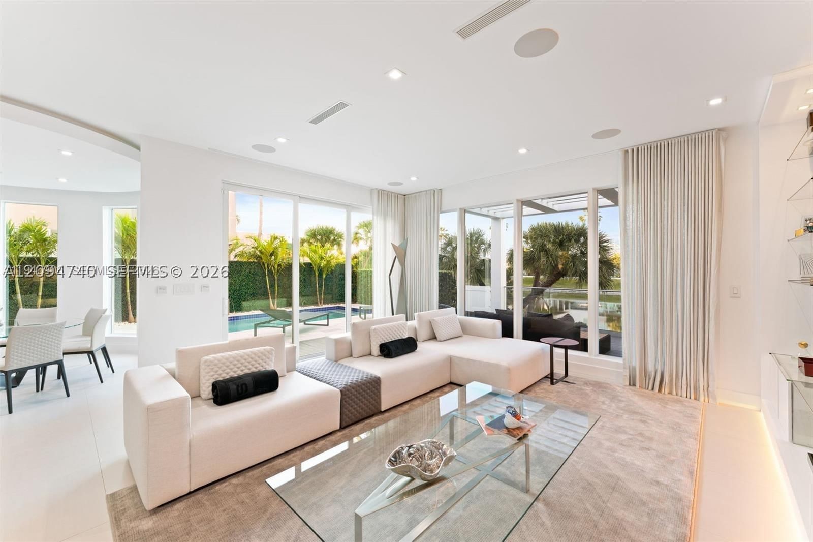 Real estate property located at 10561 67th Ter, Miami-dade, Grand Floridian Estates, Doral, FL