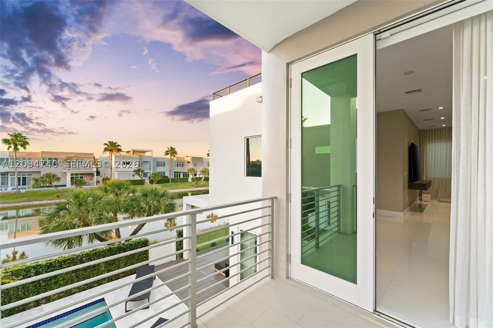 Real estate property located at 10561 67th Ter, Miami-dade, Grand Floridian Estates, Doral, FL