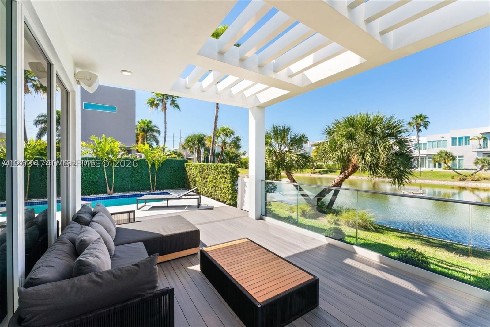 Real estate property located at 10561 67th Ter, Miami-dade, Grand Floridian Estates, Doral, FL