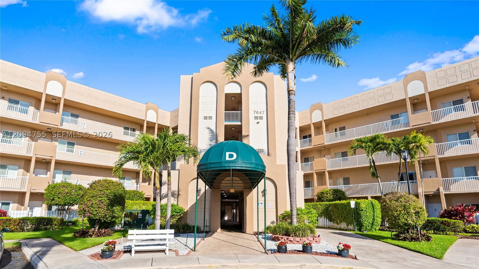 Real estate property located at 7647 Southampton Ter #314, Broward, Southampton Condominium, Tamarac, FL