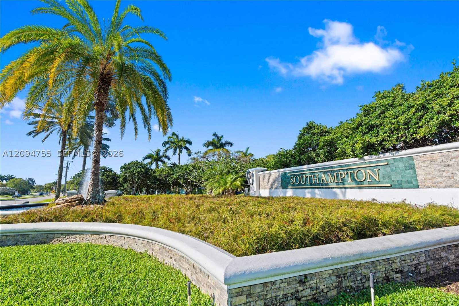 Real estate property located at 7647 Southampton Ter #314, Broward, Southampton Condominium, Tamarac, FL