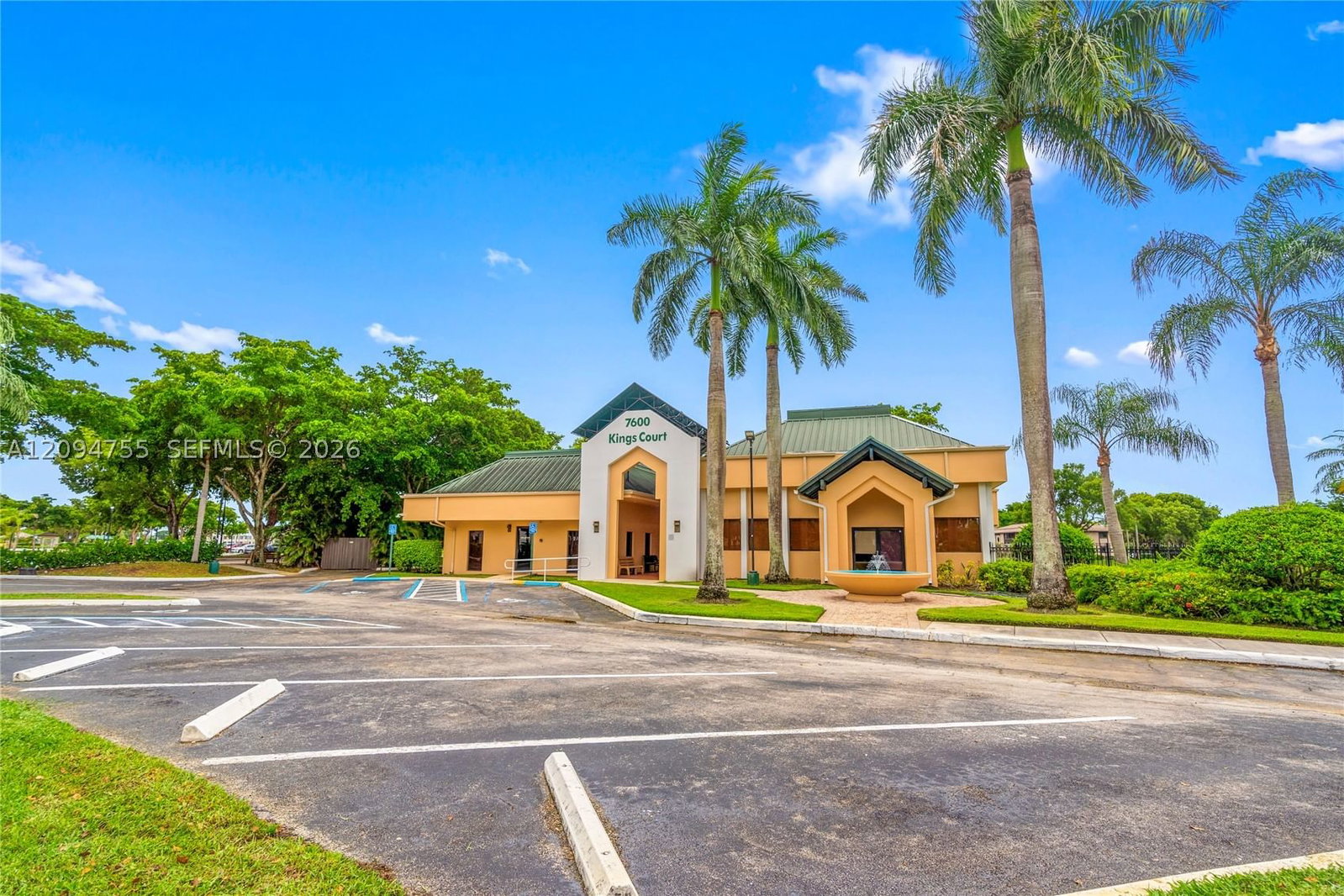 Real estate property located at 7647 Southampton Ter #314, Broward, Southampton Condominium, Tamarac, FL