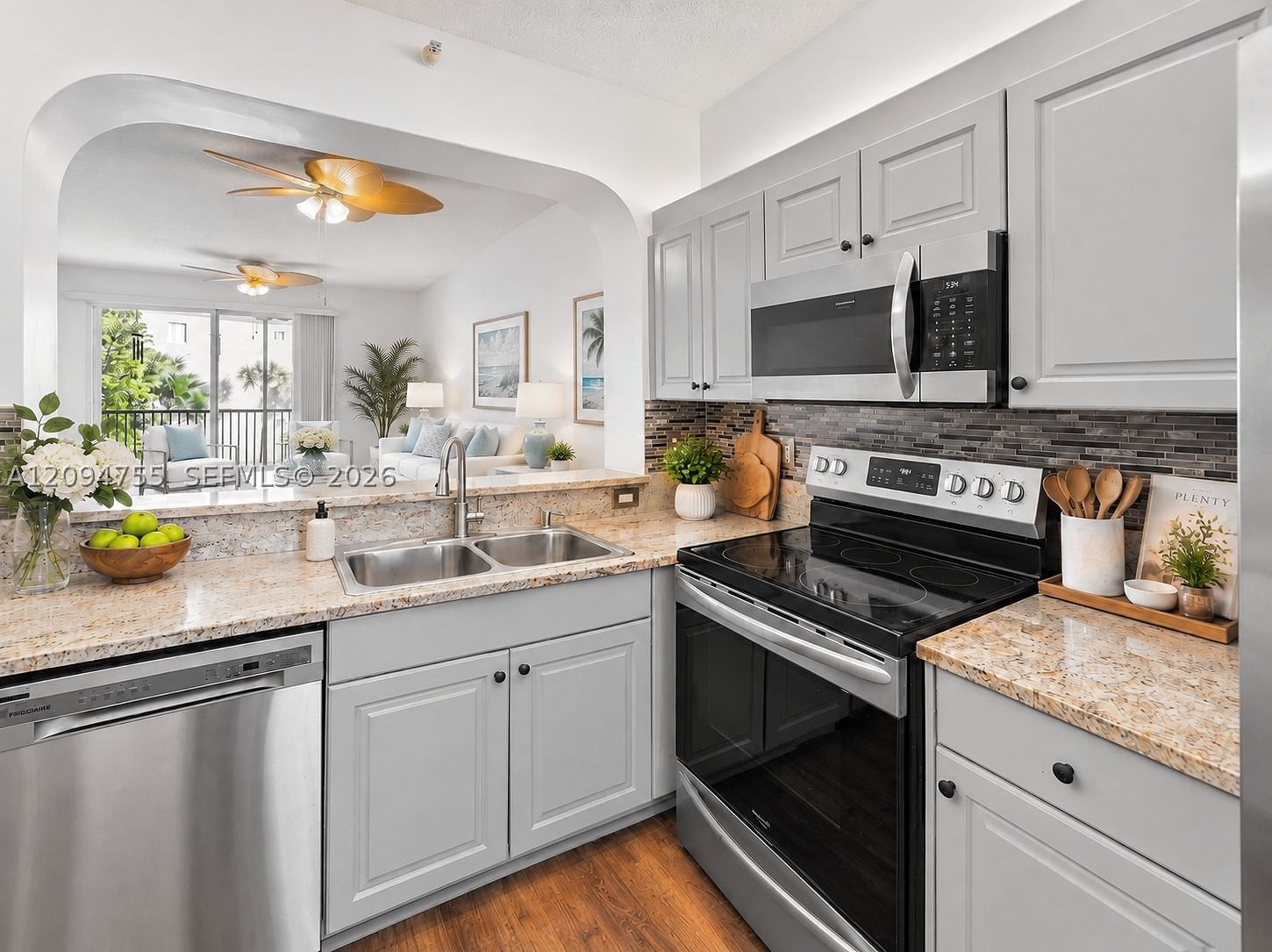 Real estate property located at 7647 Southampton Ter #314, Broward, Southampton Condominium, Tamarac, FL