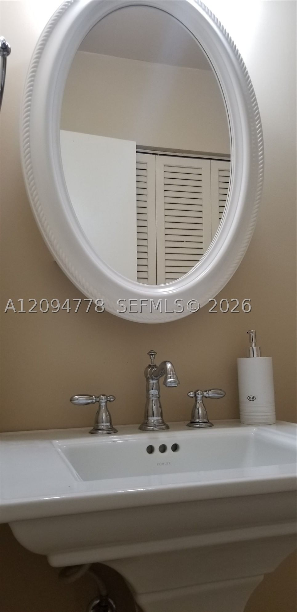 Real estate property located at 5300 Washington St H233, Broward, Beverly Hills Condo Numbe, Hollywood, FL